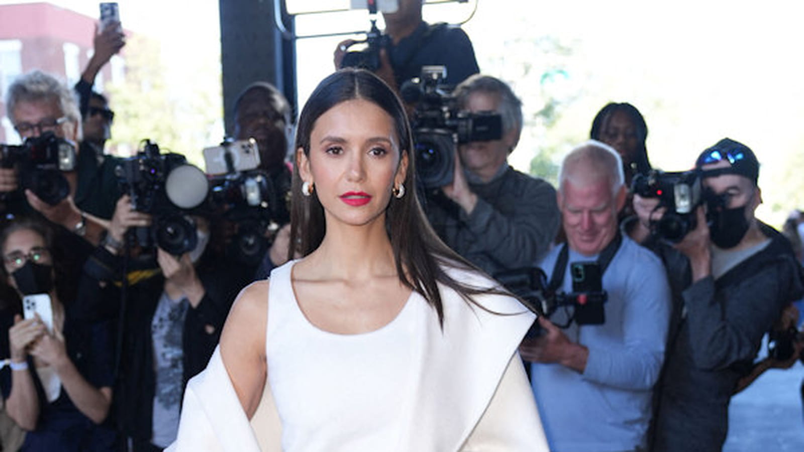 Nina Dobrev le 14 septembre
