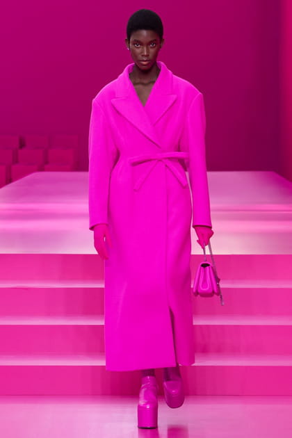 Look 3 du défilé Valentino