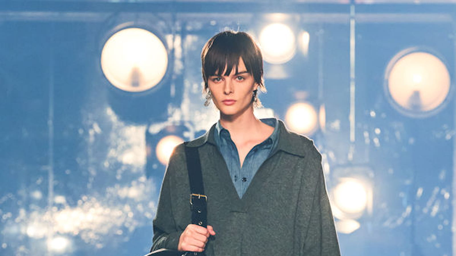 Look 19