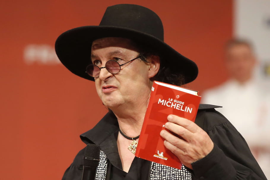 Marc Veyrat, la fleur au chapeau