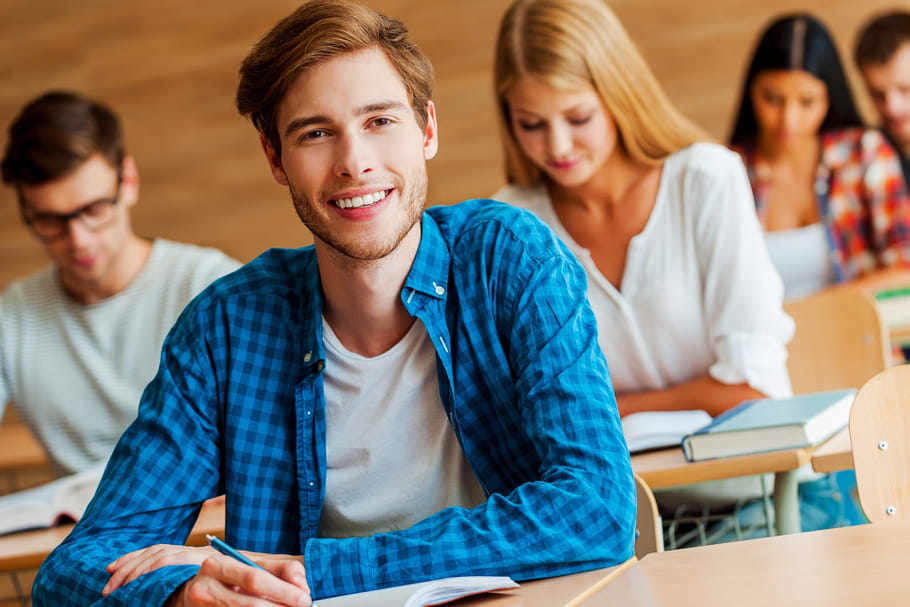 Emploi des jeunes : des places supplémentaires pour les bacheliers