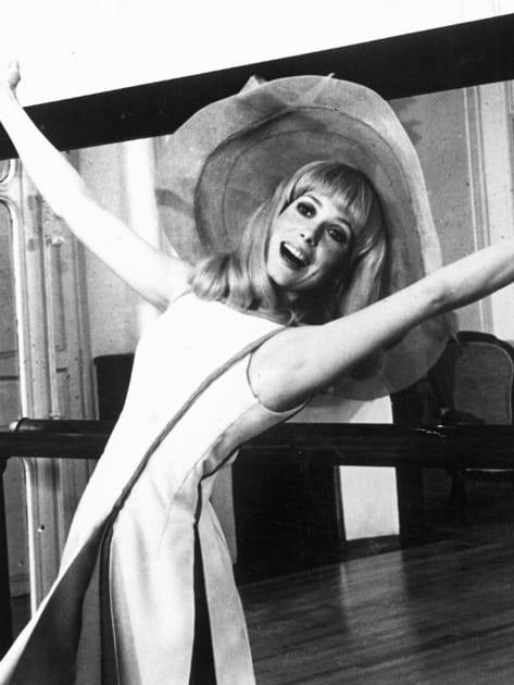 Catherine Deneuve et son chapeau iconique