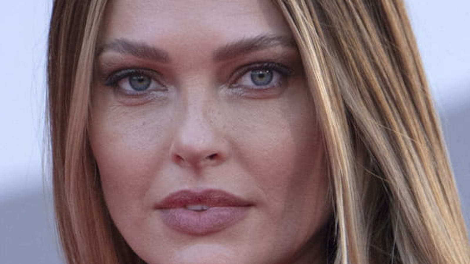 Caroline Receveur et son maquillage de star 