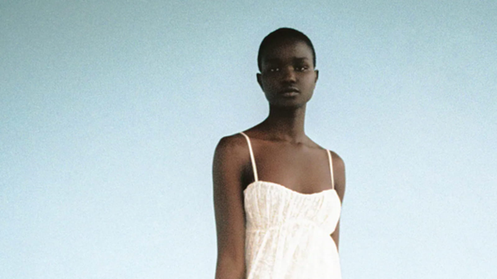 Robe en tulle brodée 