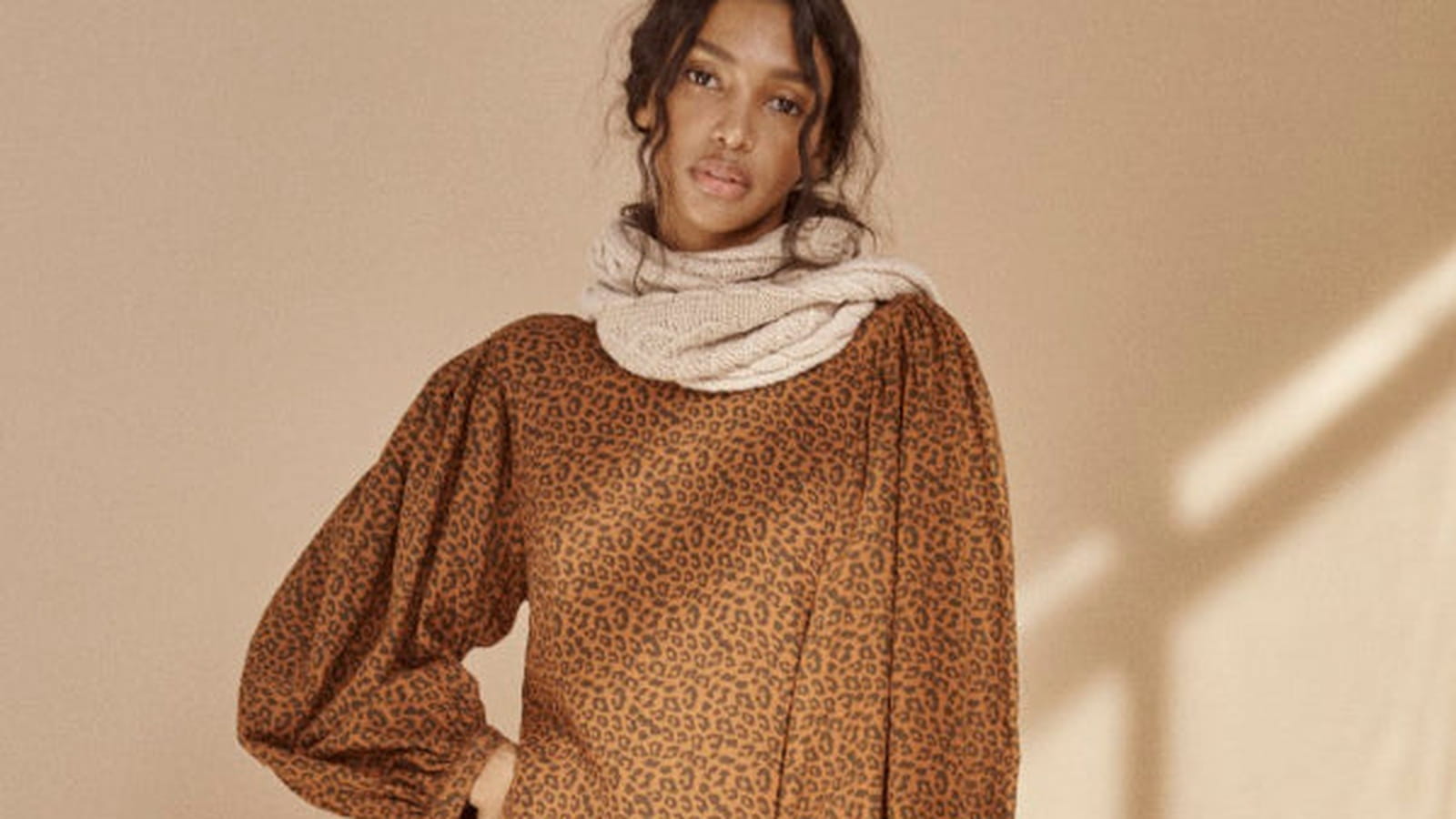 Robe The New Society 