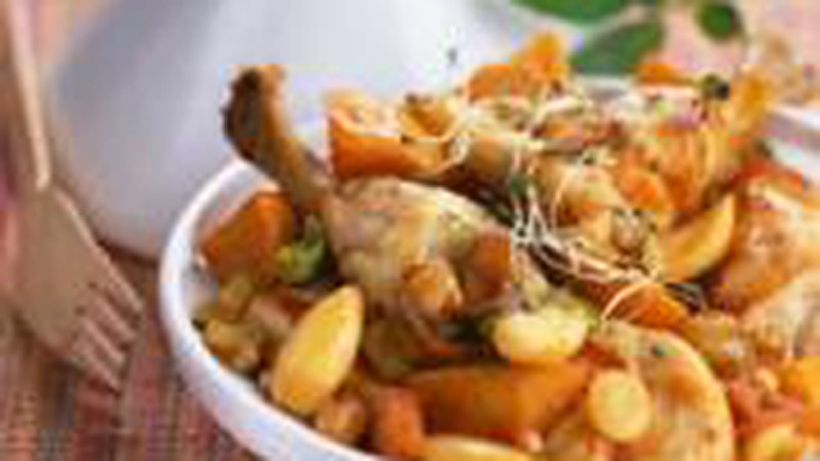 Tajine de poulet aux raisins et patates douces