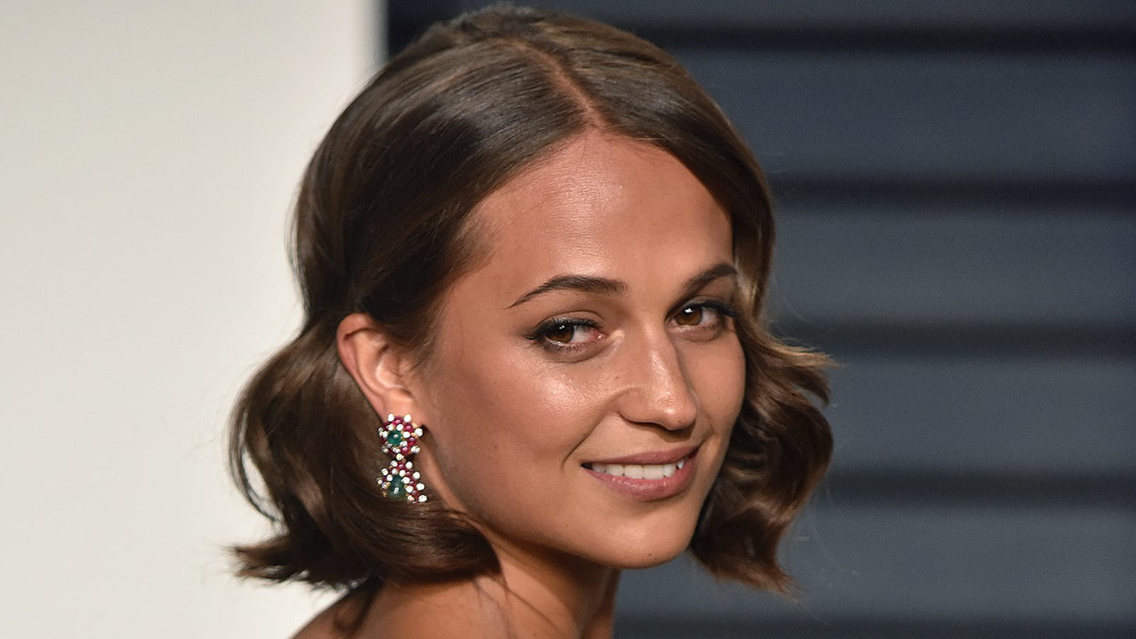 Alicia Vikander, cheveux courts