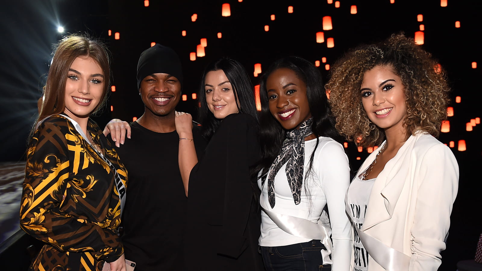 Le chanteur Ne-Yo et les Miss