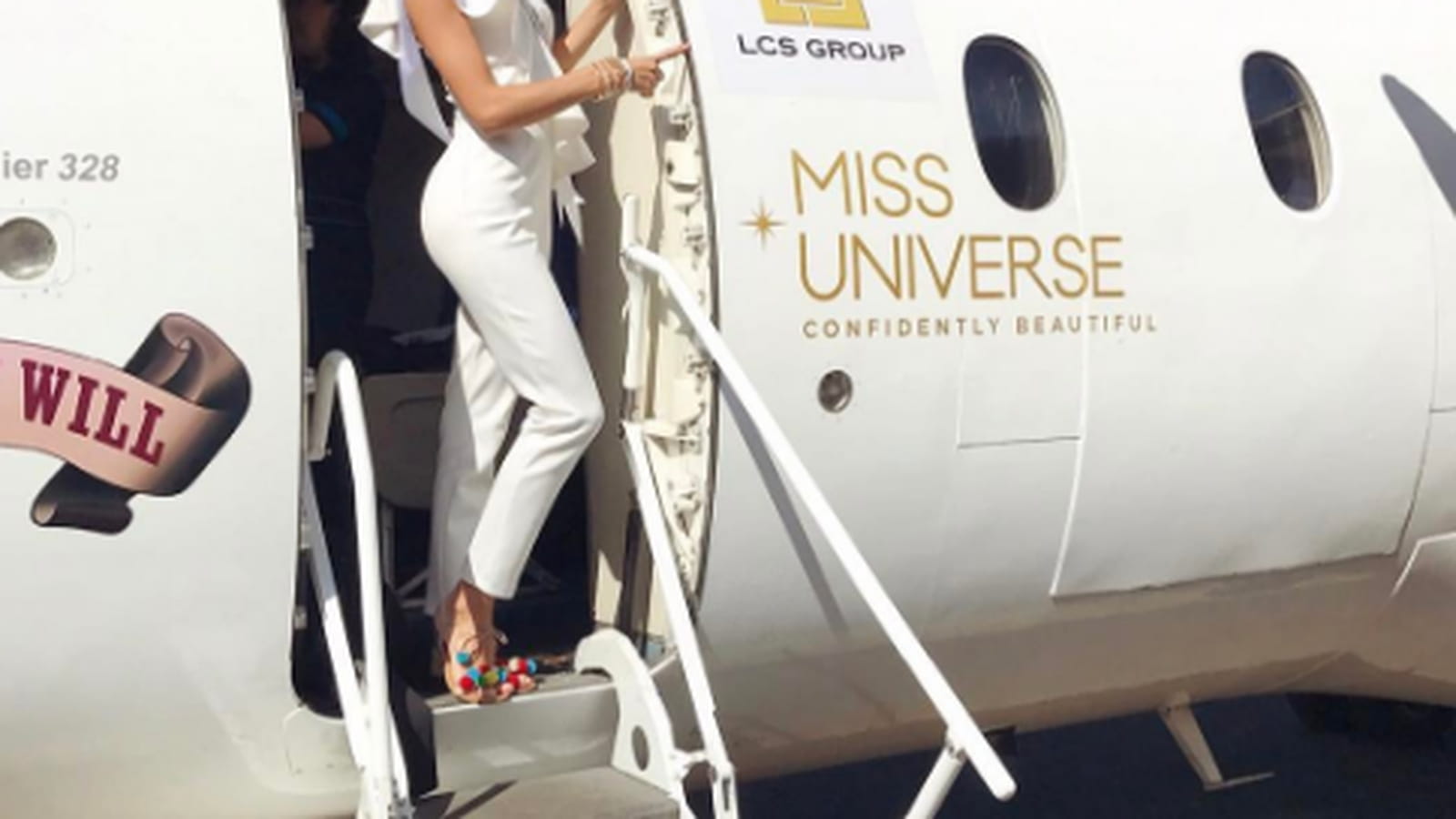 Iris Mittenaere, ambassadrice de la beauté à la française