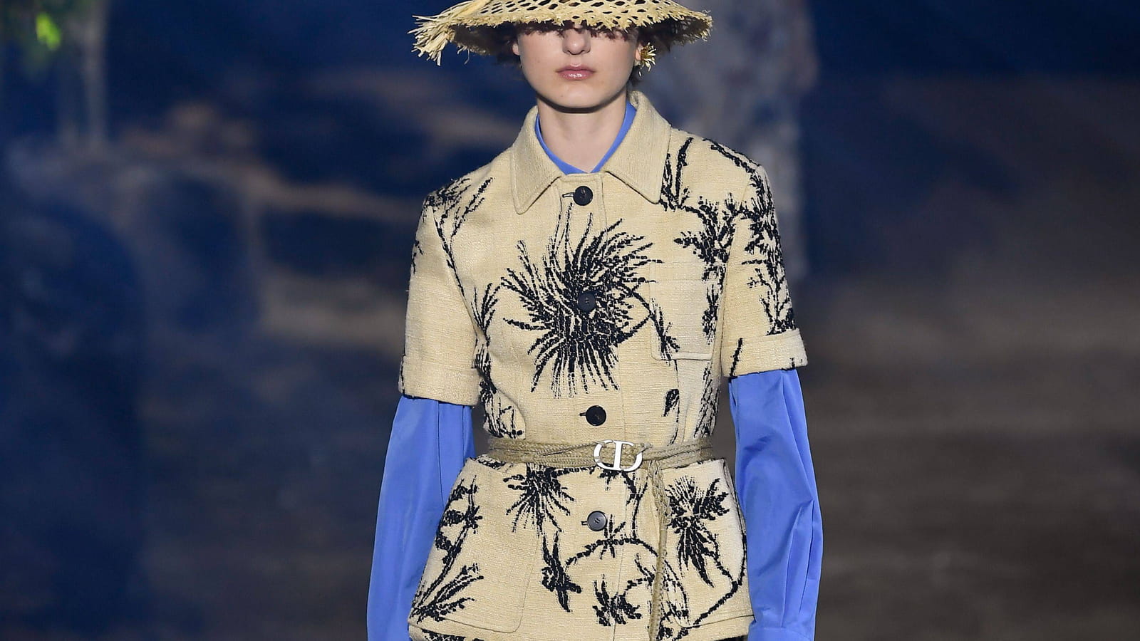 Look 22