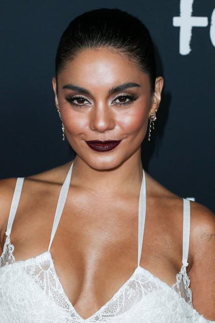 La bouche sombre de Vanessa Hudgens