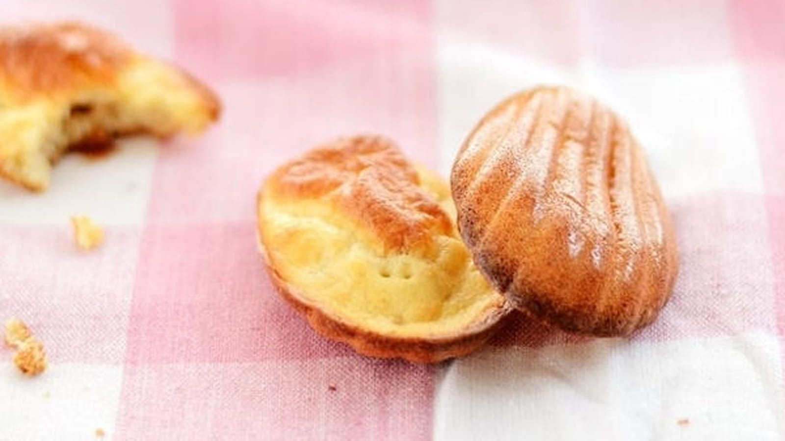Madeleines light
