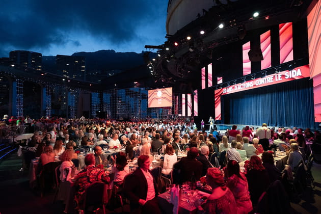 De nombreuses personnes &eacute;taient pr&eacute;sentes au concert Fight Aids &agrave; Monaco
