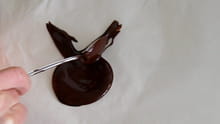 Sucette au chocolat Lapin : Etape 3