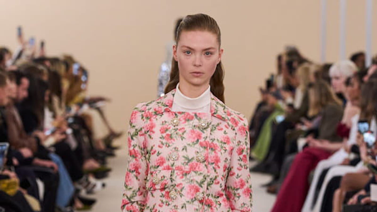 Défilé Giambattista Valli automne-hiver 2024-2025