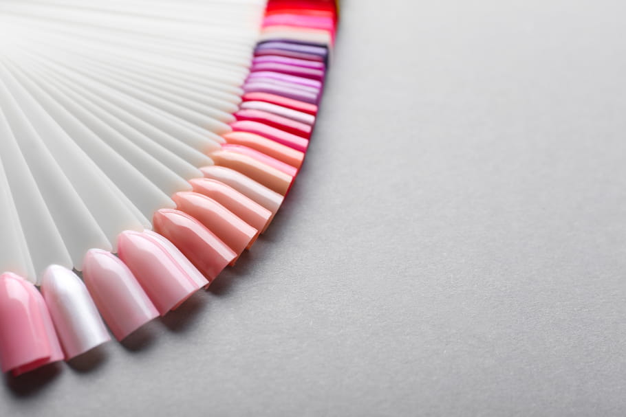 Comment poser et enlever une capsule d'ongle