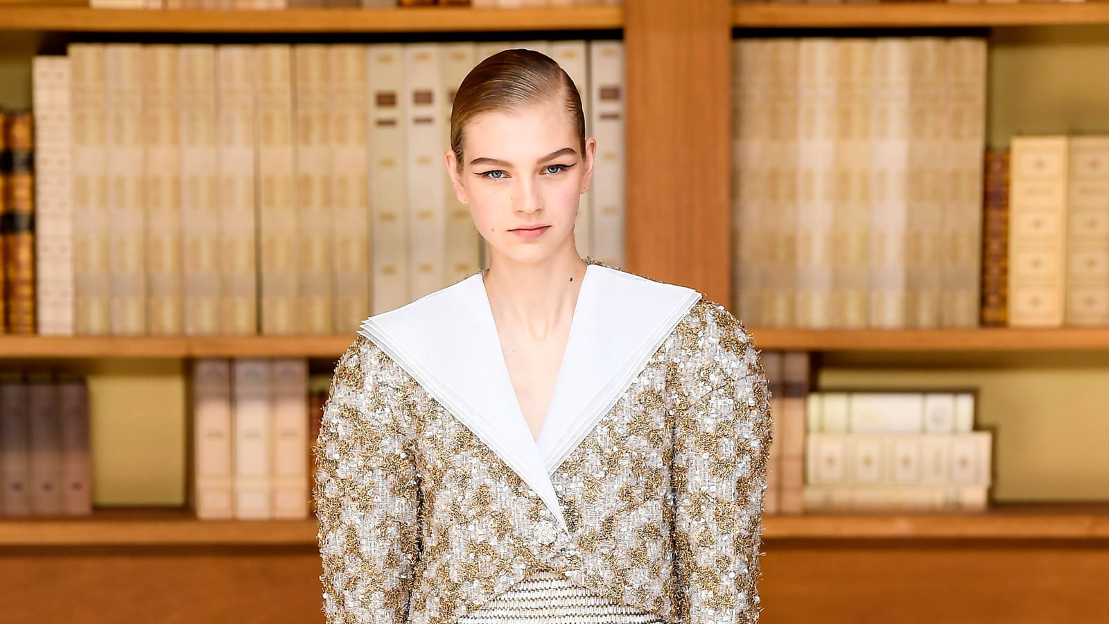 Look 18