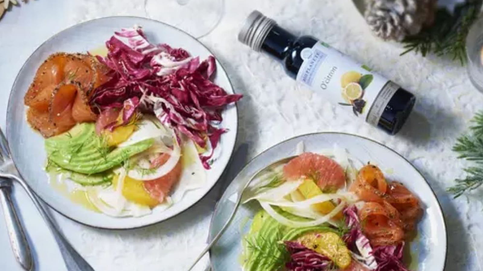 Chicorée, fenouil, avocat, orange, pamplemousse au saumon fumé, aneth et huile O'Citron par Bio Planète