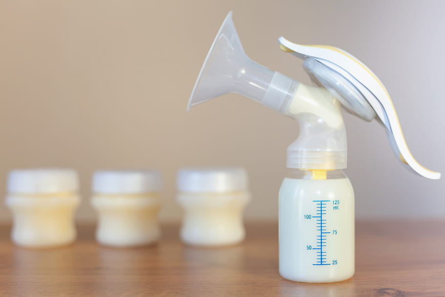 Lactarium : comment donner son lait maternel et à quoi sert-il ?