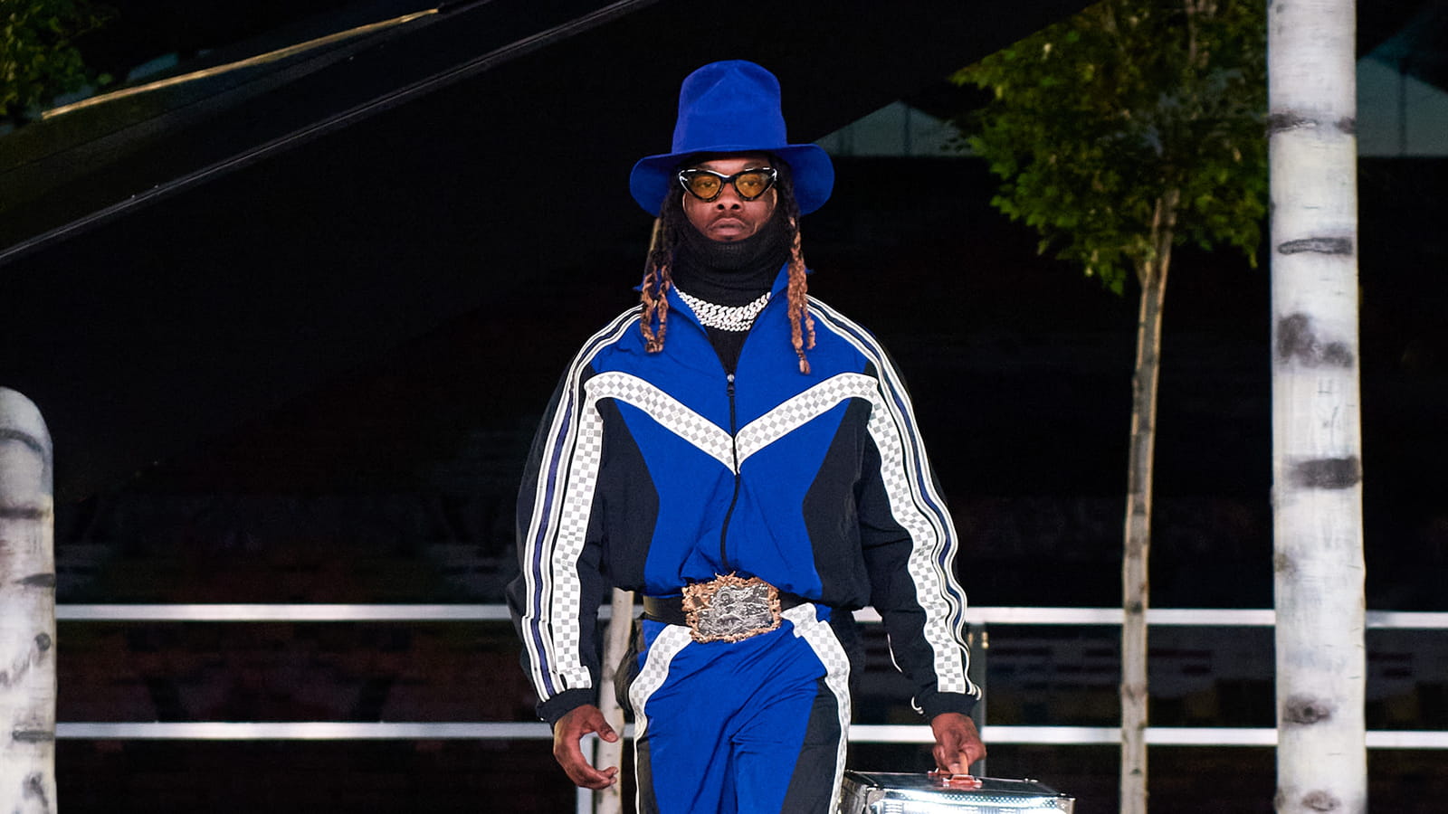 Look 17