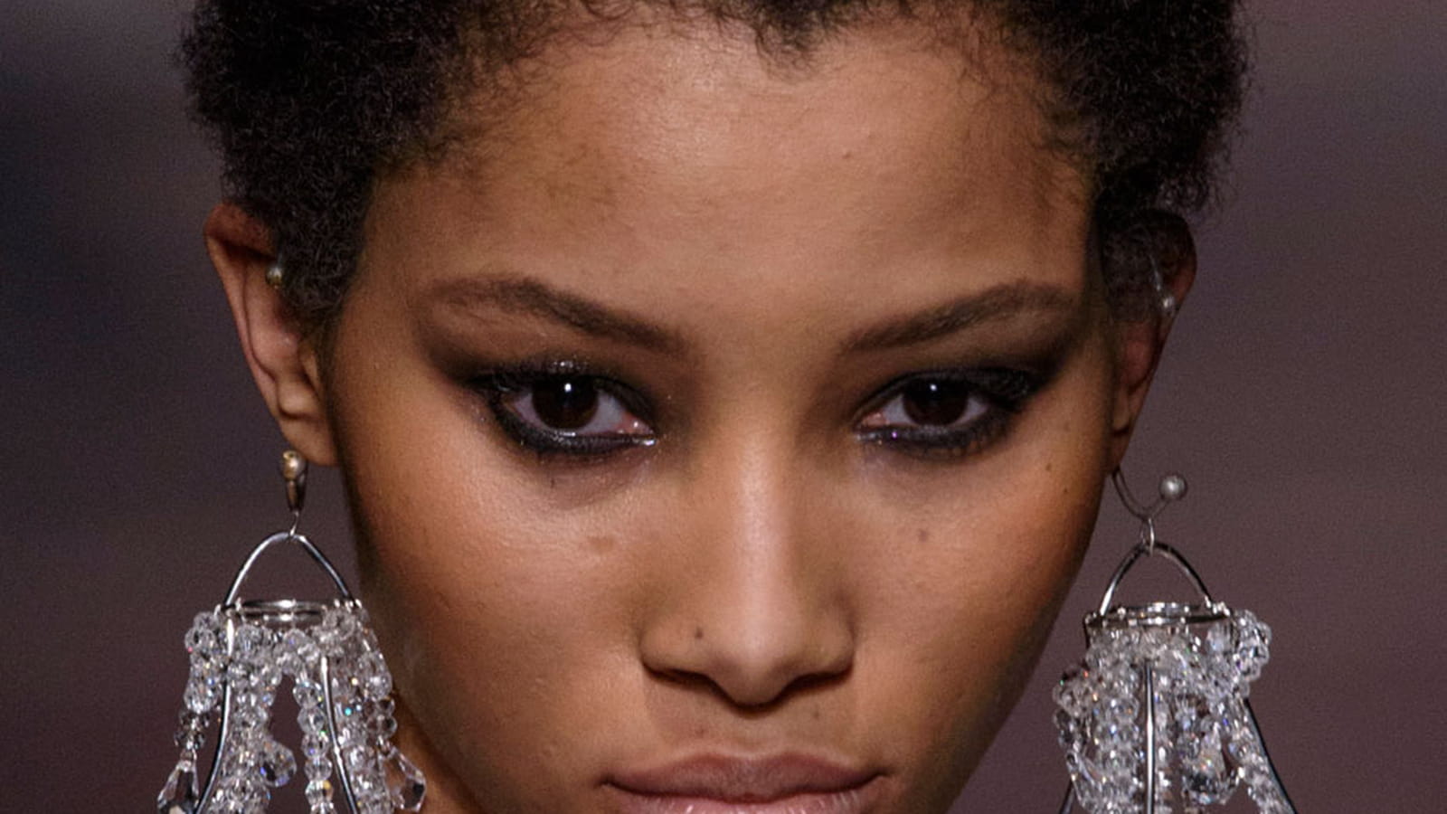 Boucles d'oreilles chandeliers Moschino