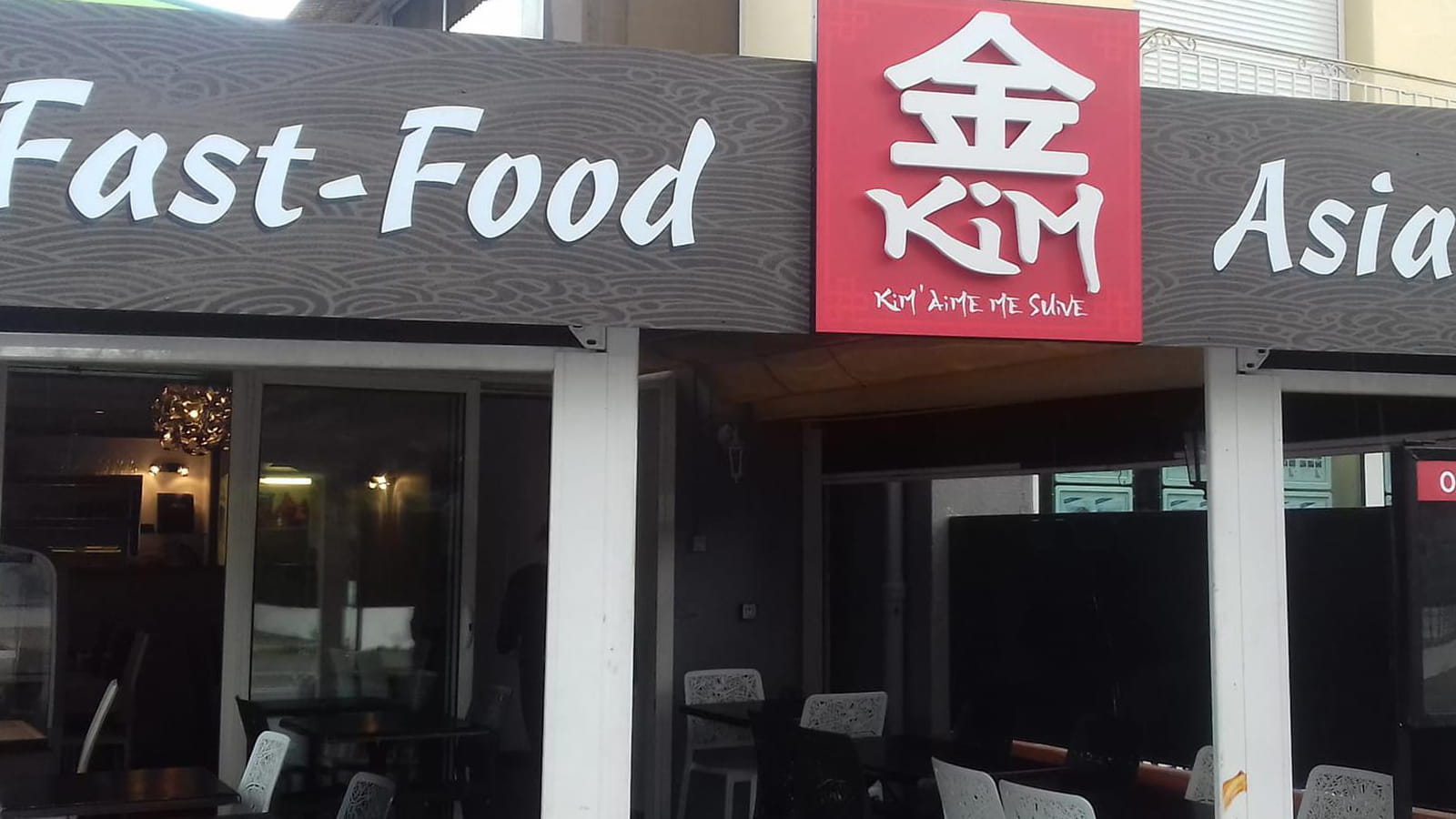 Kim' aime me suive à Perpignan