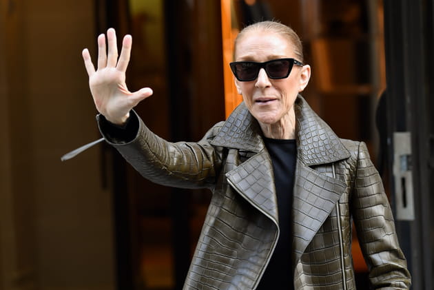 Céline Dion fait une confidence à ses fans devant son hôtel