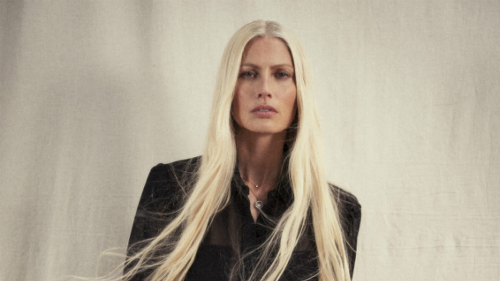 Current/Elliott X The Vampire's Wife