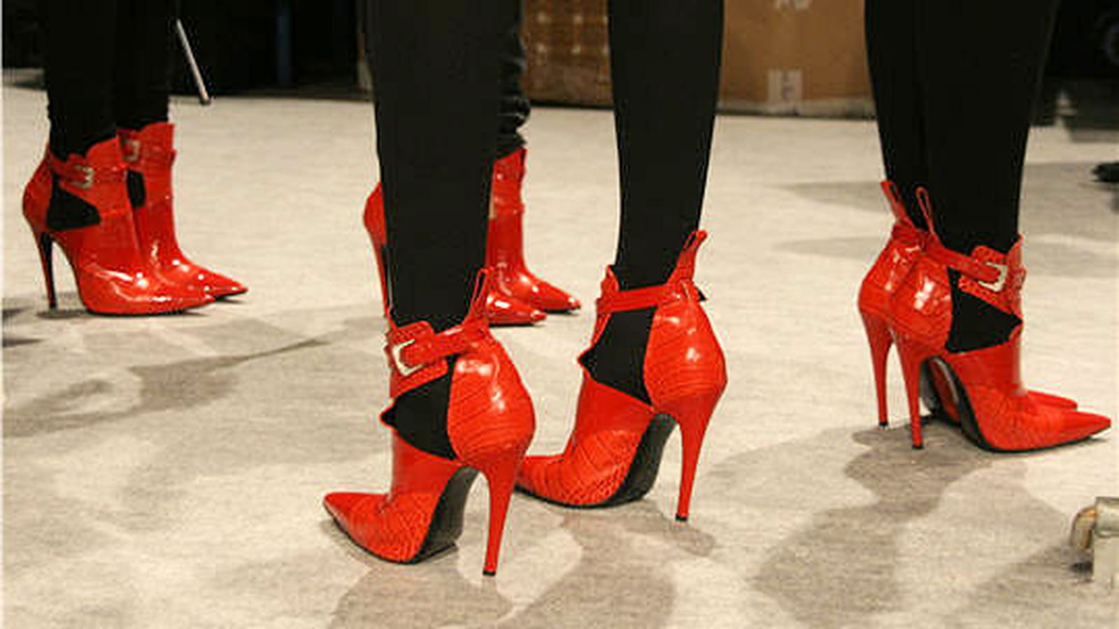 Repéré pour vous... L'accessoire Guy Laroche de l'hiver prochain