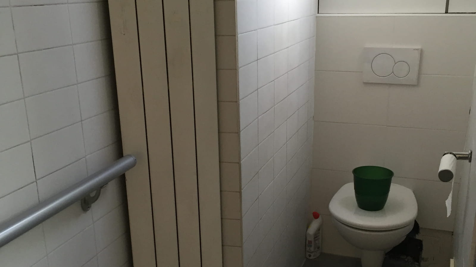 WC avant 