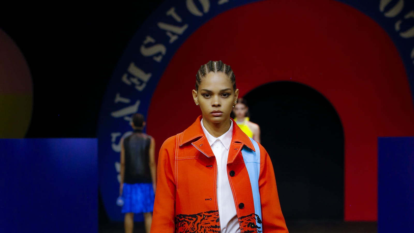Look 50