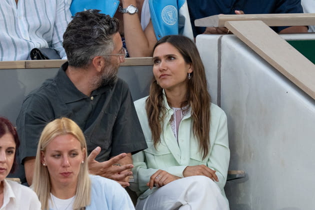 Joyce Jonathan rep&eacute;r&eacute;e en plein papotage avec son voisin &agrave; Roland-Garros