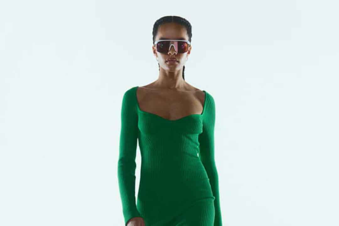 Robe en maille côtelée à manches longues