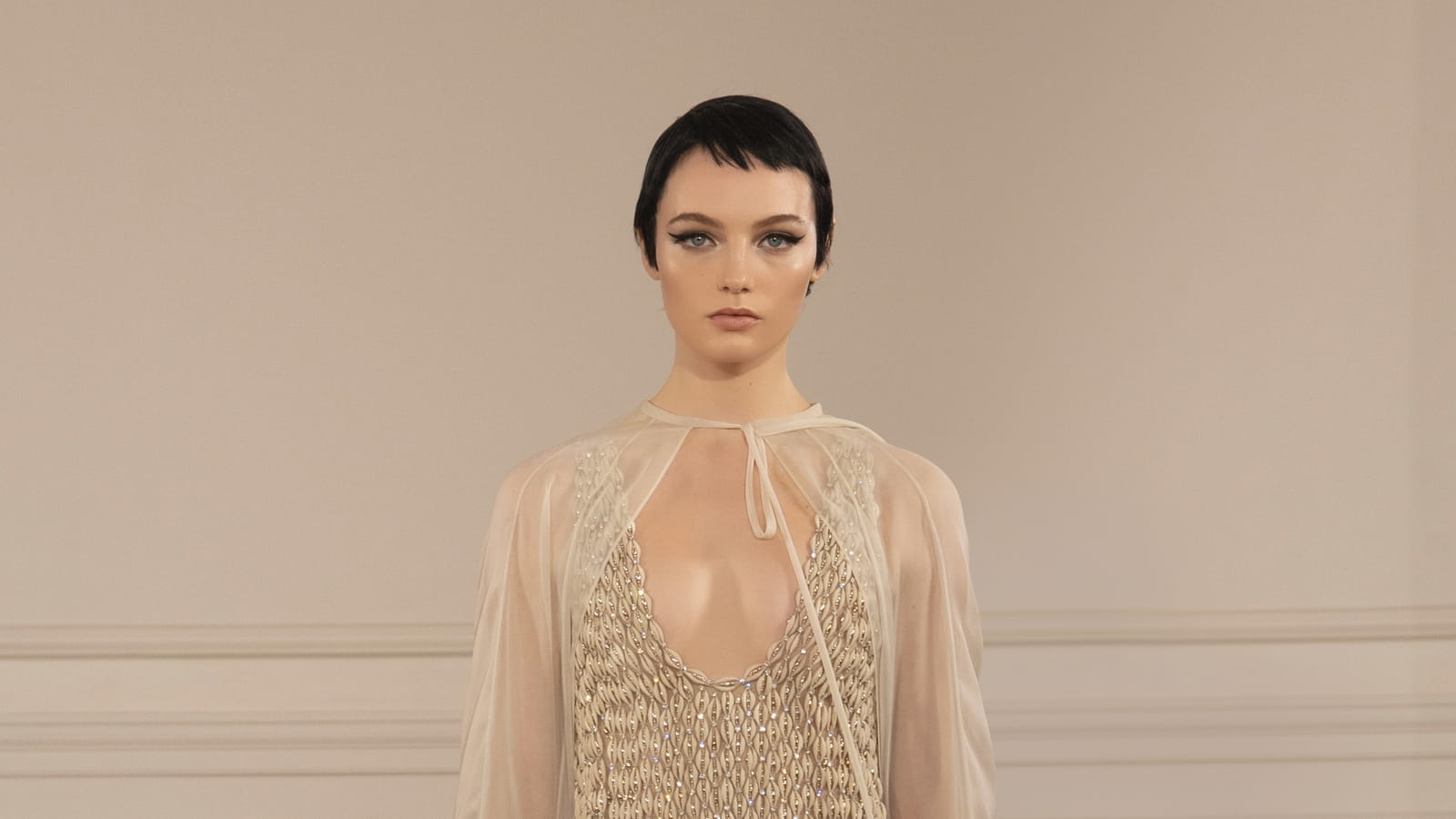 Look 32