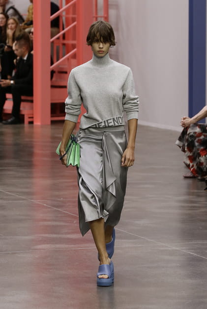 Look&nbsp;40&nbsp;du d&eacute;fil&eacute; Fendi
