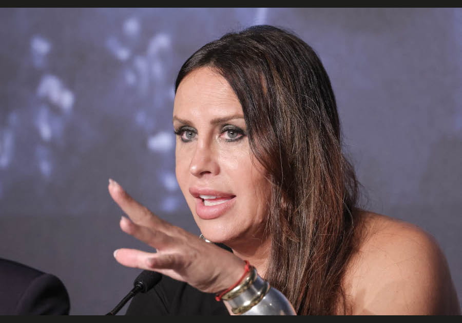 Flop&nbsp;: les cheveux mal coiff&eacute;s de Karla Sofia Gascon