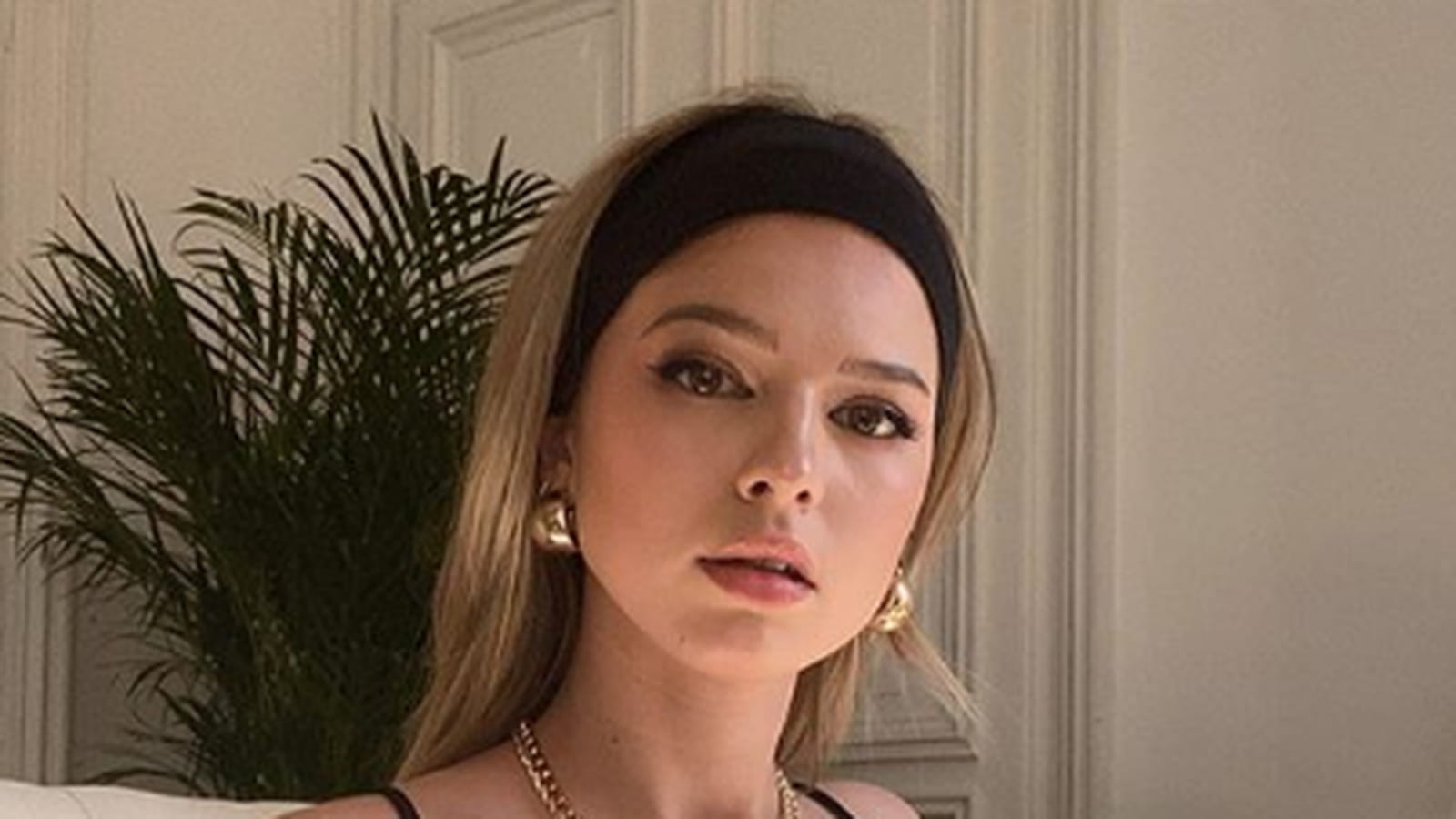@chloedebarros