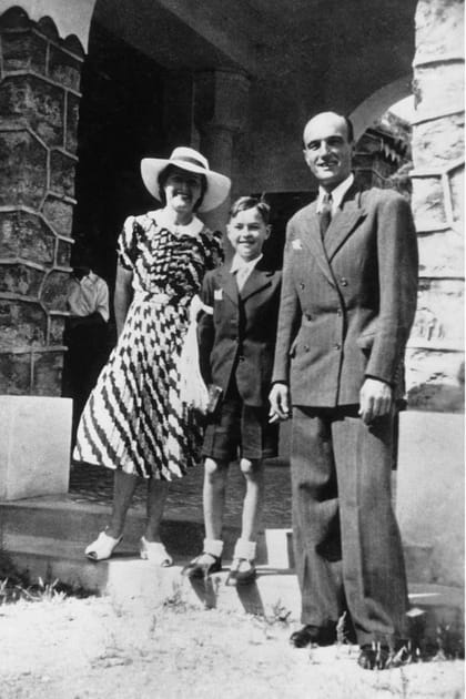 Avec son père et sa mère