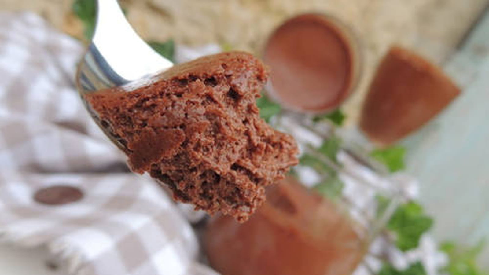 Mousse légère au chocolat et lait de coco