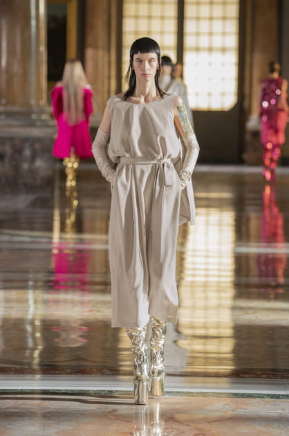 Valentino Haute Couture printemps-&eacute;t&eacute; 2021&nbsp;look 16