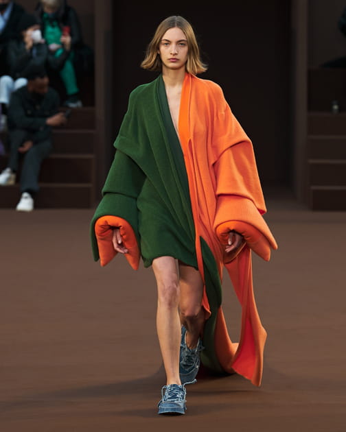 Look 32&nbsp;du d&eacute;fil&eacute; Loewe