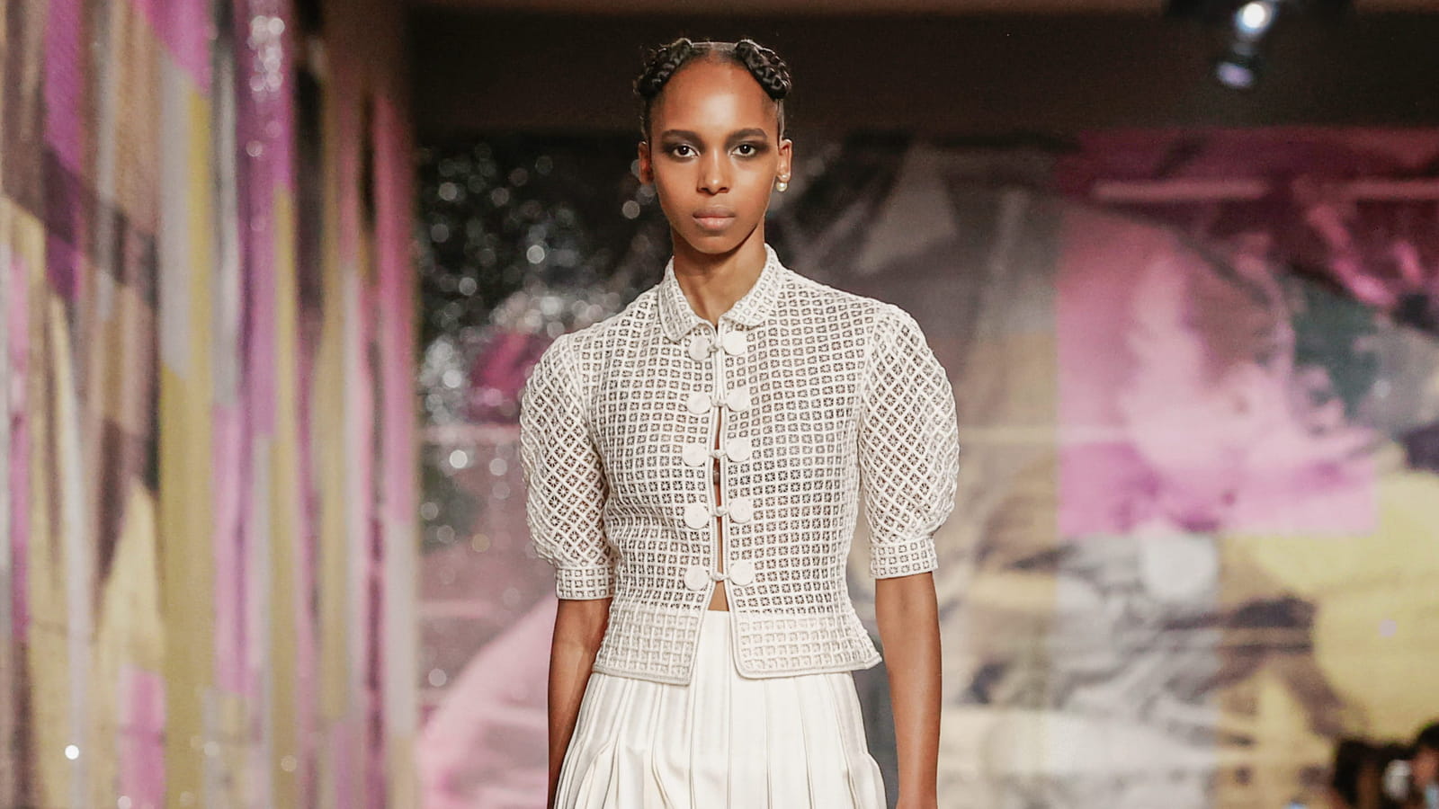 Look 19