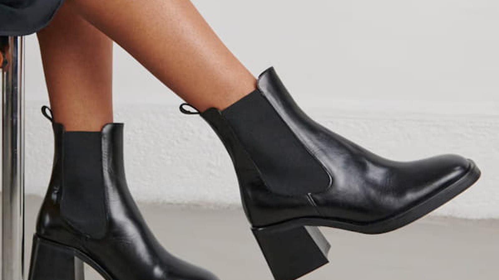 Boots Jonak