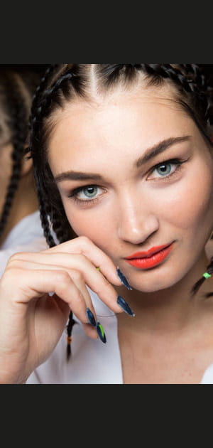 D&eacute;fil&eacute; Desigual pr&ecirc;t-&agrave;-porter printemps-&eacute;t&eacute; 2016