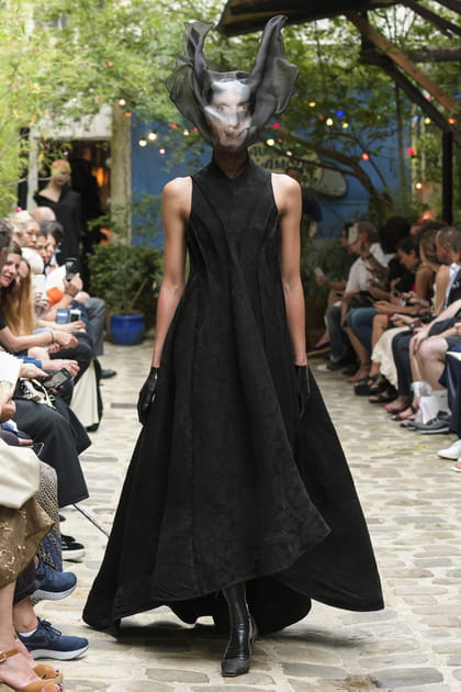 D&eacute;fil&eacute; Aganovich