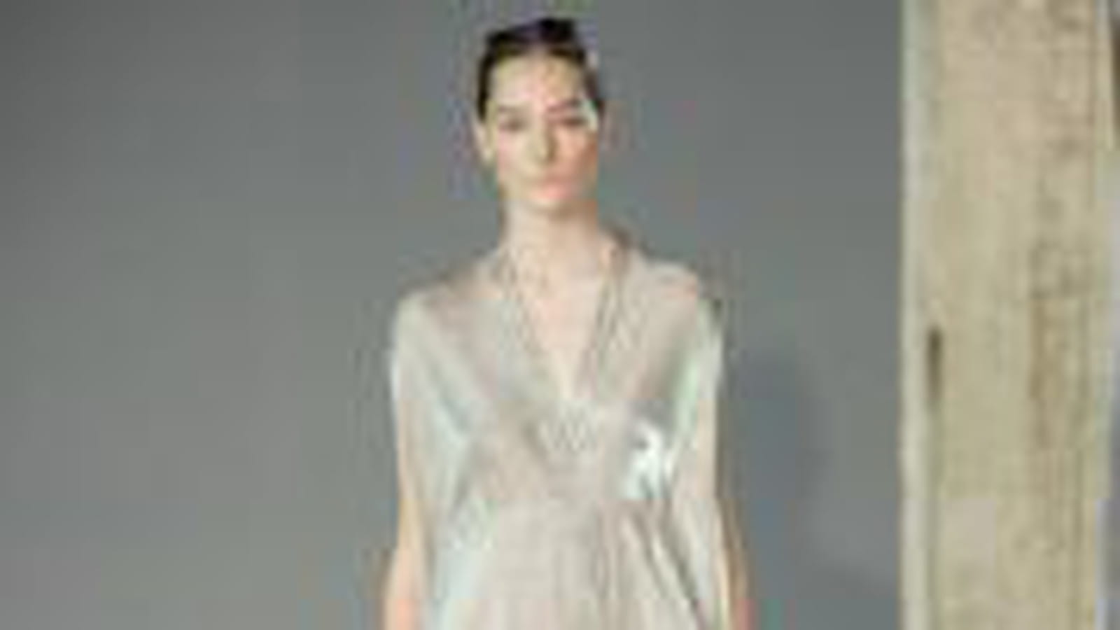 Une robe Iris Van Herpen