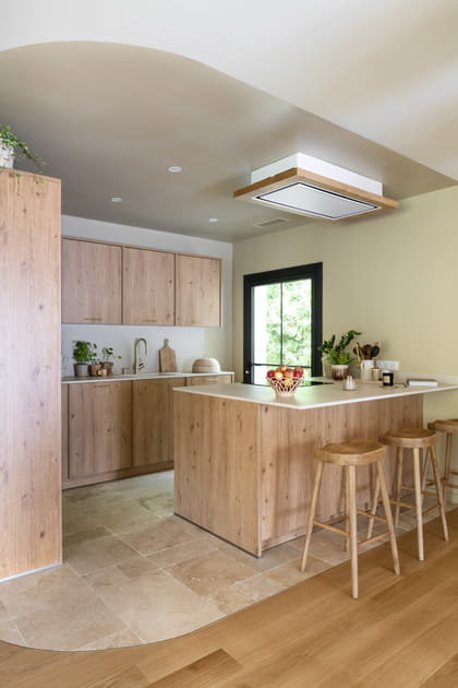 Apr&egrave;s&nbsp;: une cuisine ouverte tout en bois