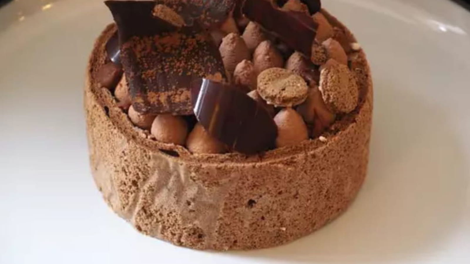 Charlotte au chocolat du chef Julien Delpech
