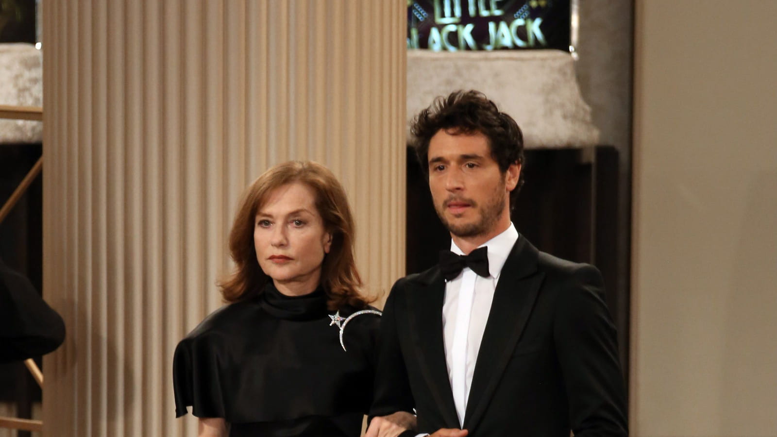 Isabelle Huppert au défilé Chanel