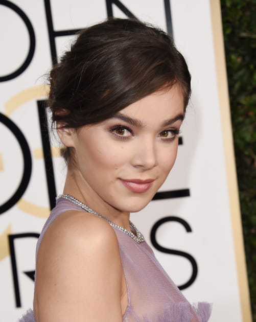 Le chignon a&eacute;rien d'Hailee Steinfeld